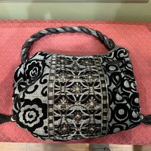 Mary Frances Handbag. Absolutely Stunning. So much detail.